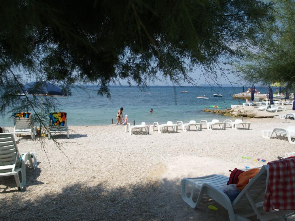Beach Guesthouse Mediteran Подстрана Екстериор снимка