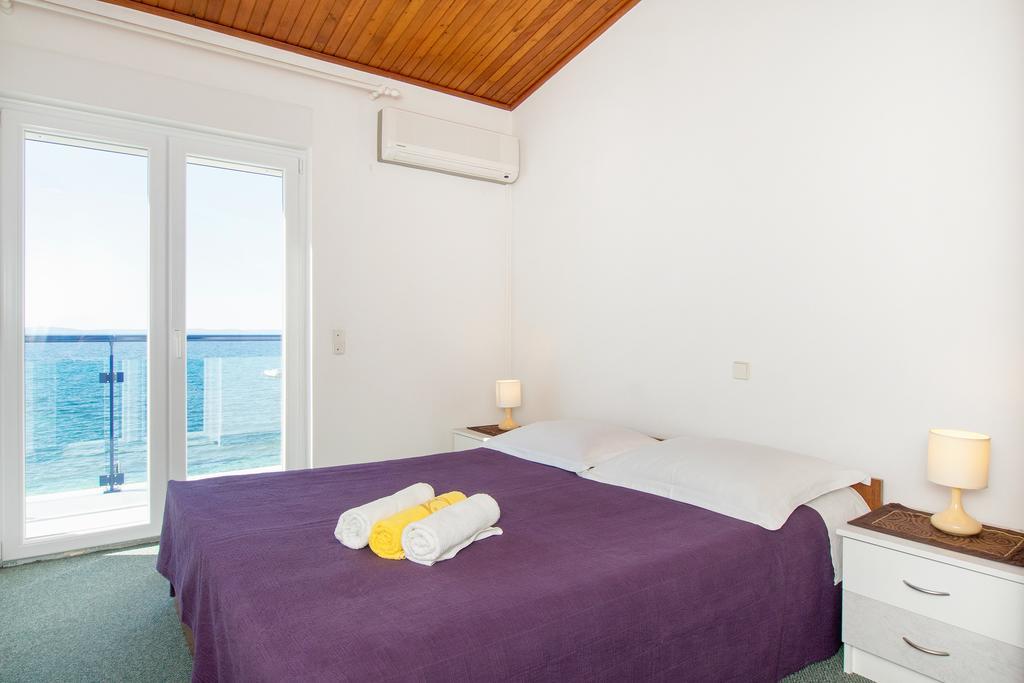 Beach Guesthouse Mediteran Подстрана Стая снимка