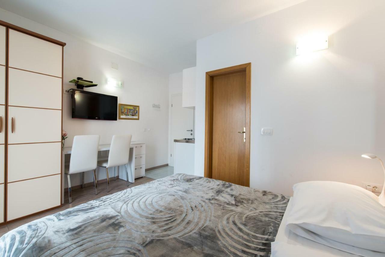 Beach Guesthouse Mediteran Подстрана Екстериор снимка