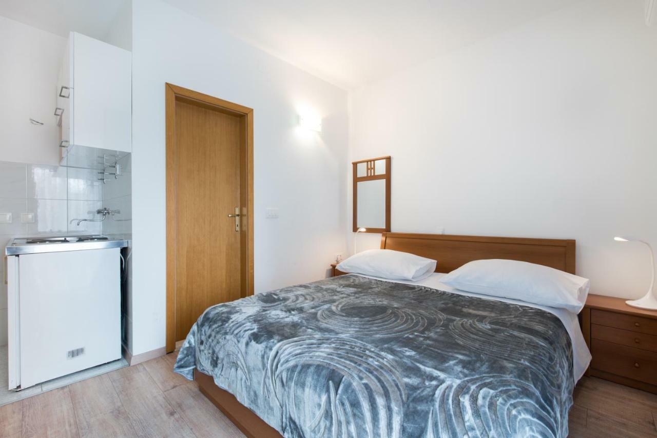 Beach Guesthouse Mediteran Подстрана Екстериор снимка